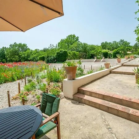 Manoir De - East Wing Hotel